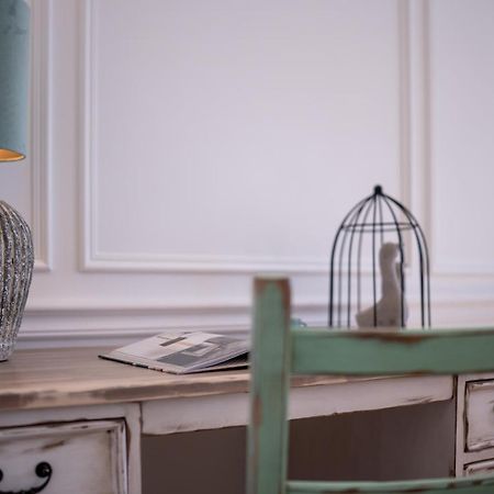 Charme De Provence In Prague Apartment Ngoại thất bức ảnh